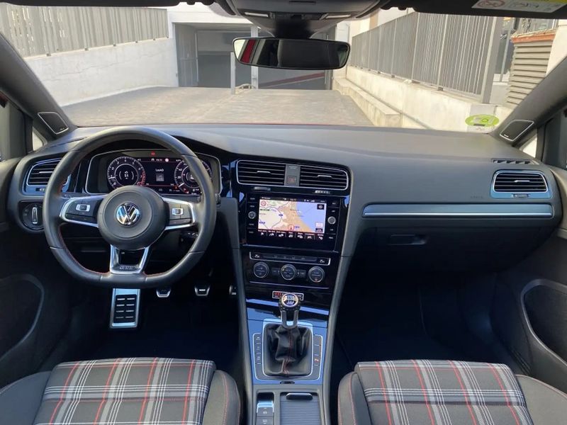 Volkswagen Golf GTI • 2020 • 24,900 km 2