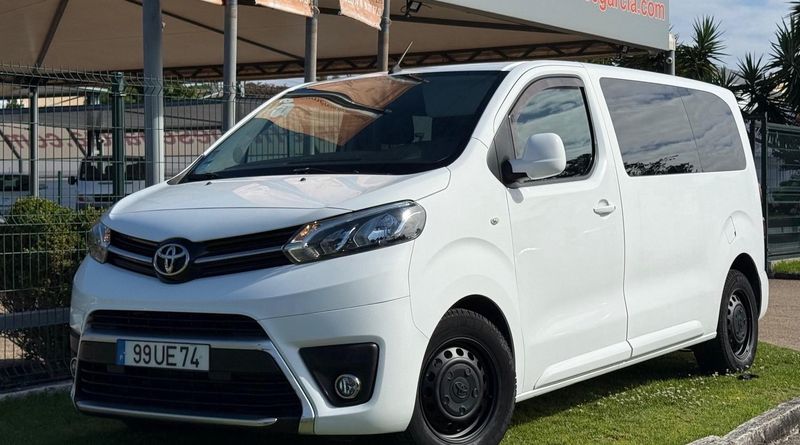 Toyota Previa • 2018 • 100,000 km 1