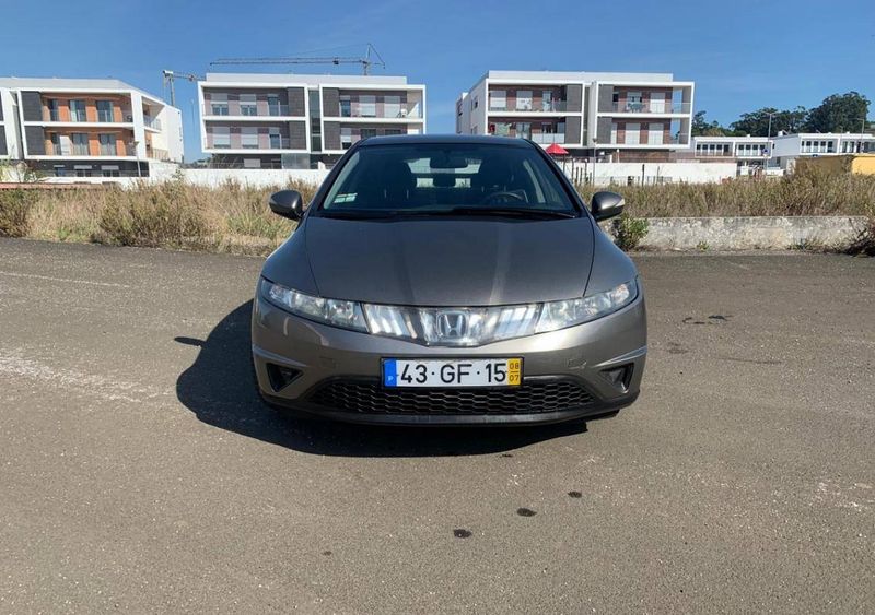 Honda Civic • 2008 • 179,999 km 1