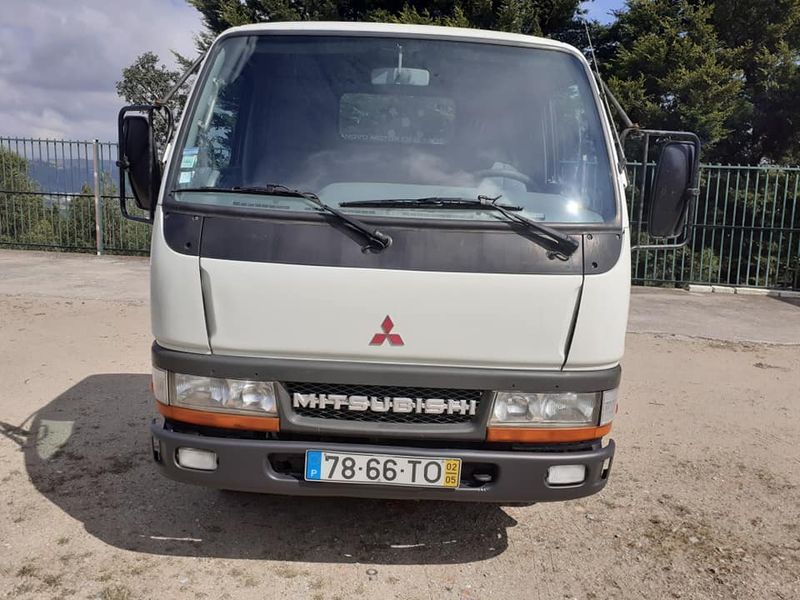 Mitsubishi Fuso canter • 2002 • 181,000 km 1