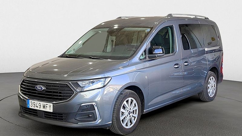Ford Tourneo Connect • 2023 • 64,000 km 1