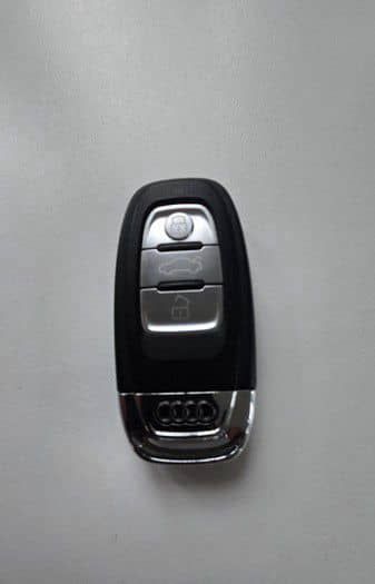 Audi A4 • 2010 • 180,000 km 5