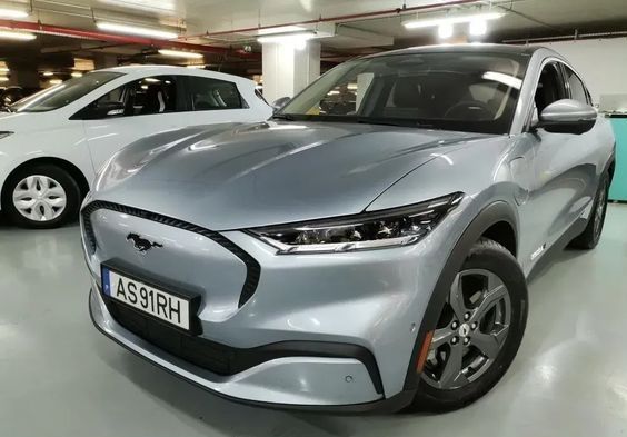 Ford Mustang Mach-E • 2022 • 55,800 km 1