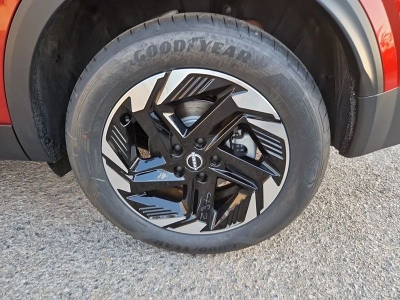 Nissan Qashqai • 2024 • 3,000 km 16