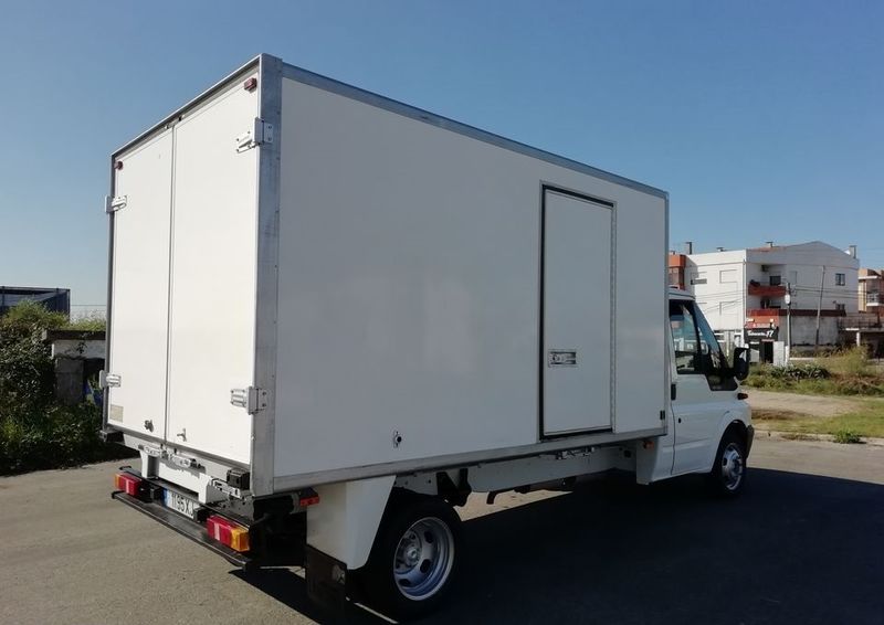 Ford Transit • 2004 • 240,000 km 2