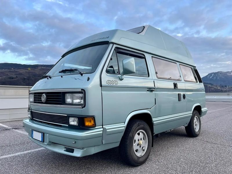 Volkswagen T4 • 1989 • 128,000 km 1