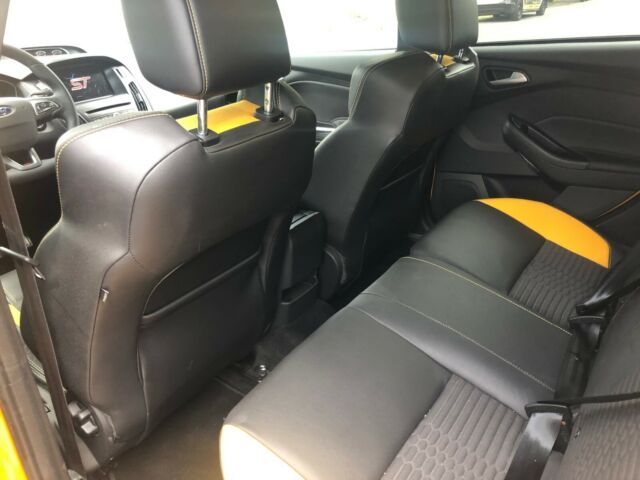 Ford Focus • 2017 • 85,000 km 12