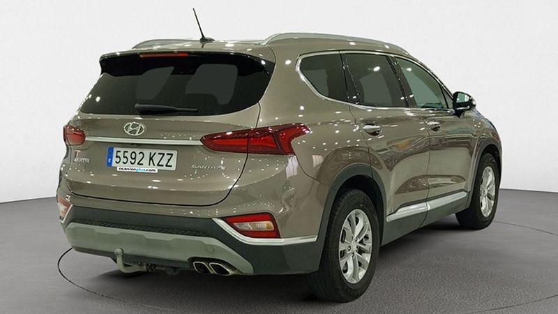 Hyundai Santa Fe • 2019 • 107,242 km 2