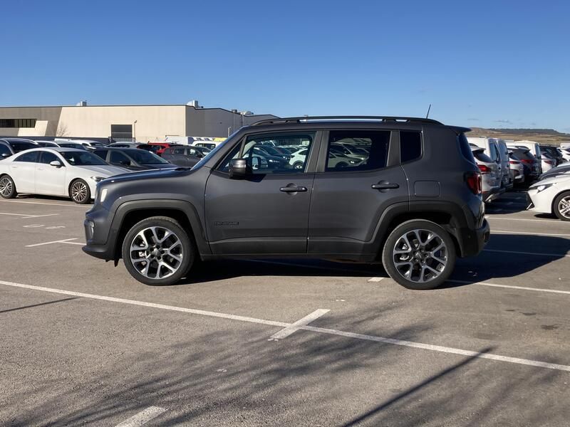 Jeep Renegade • 2022 • 9,661 km 2