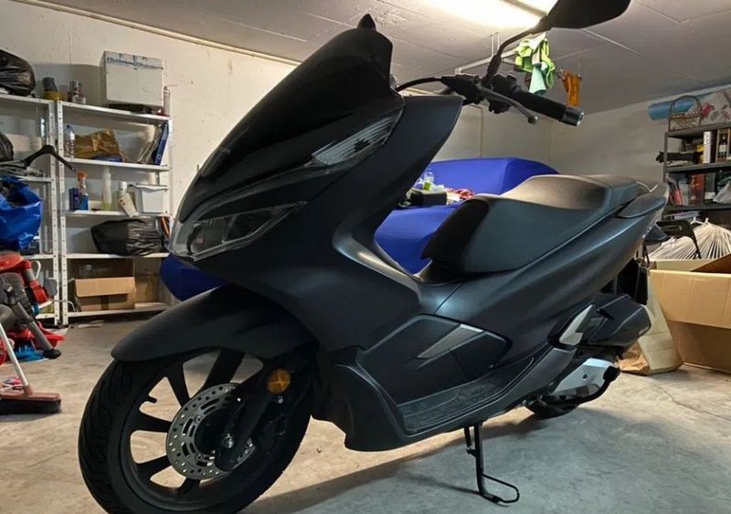 Honda pcx150 • 2018 • 18,000 km 2
