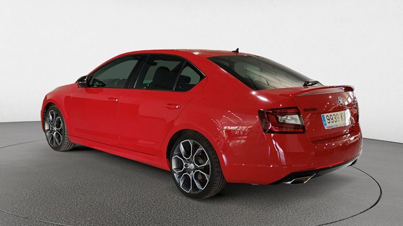 Škoda Octavia • 2018 • 105,000 km 3