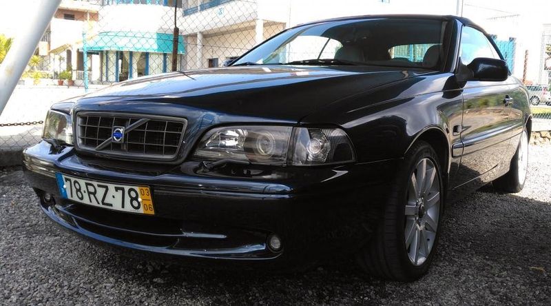 Volvo C70 • 2003 • 180,000 km 1