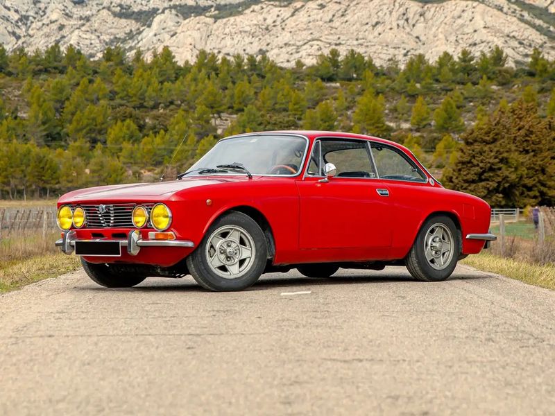 Alfa Romeo GTV • 1973 • 92,000 km 4