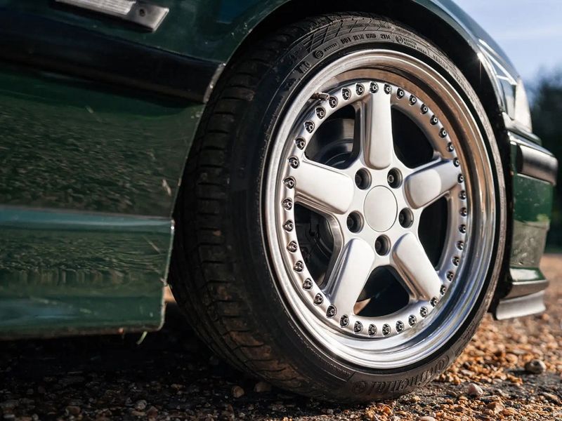 BMW 3 Series • 1995 • 134,000 km 12