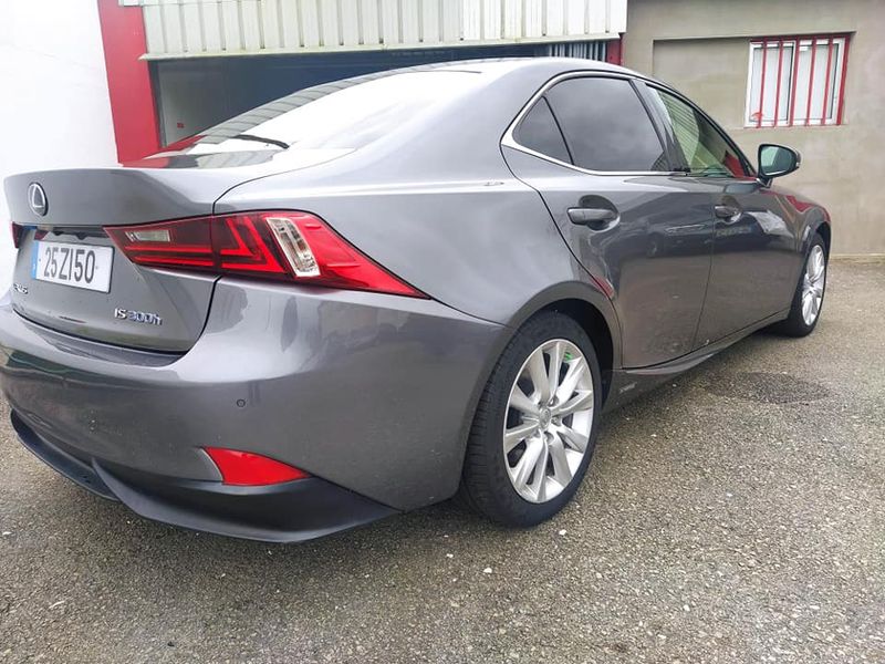 Lexus IS 200 • 2013 • 185,000 km 2