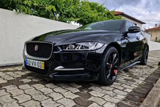 Jaguar XE • 2018 • 125,000 km 1