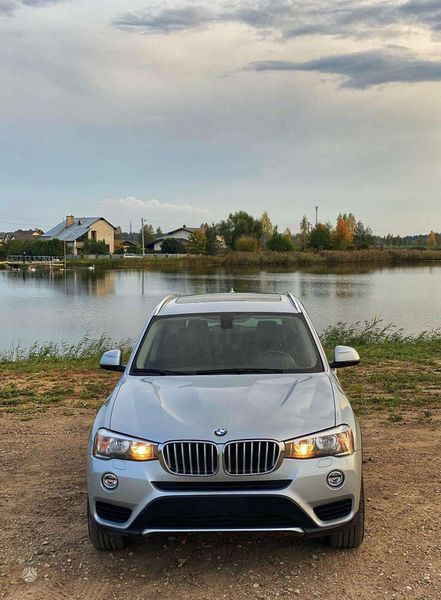 BMW X3 • 2017 • 133,000 km 1