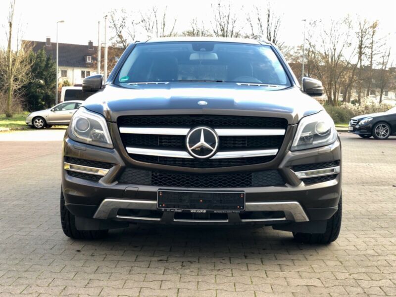 Mercedes-Benz GL • 2015 • 208,000 km 6