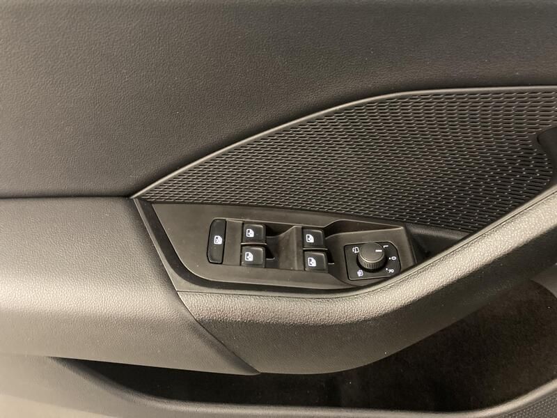 Škoda Octavia • 2023 • 78,186 km 16