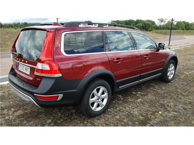 Volvo XC70 • 2013 • 149,000 km 2