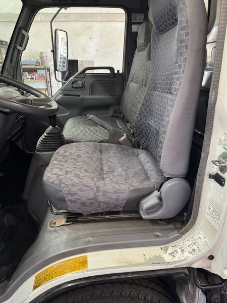 Isuzu D-MAX • 2008 • 180,000 km 2