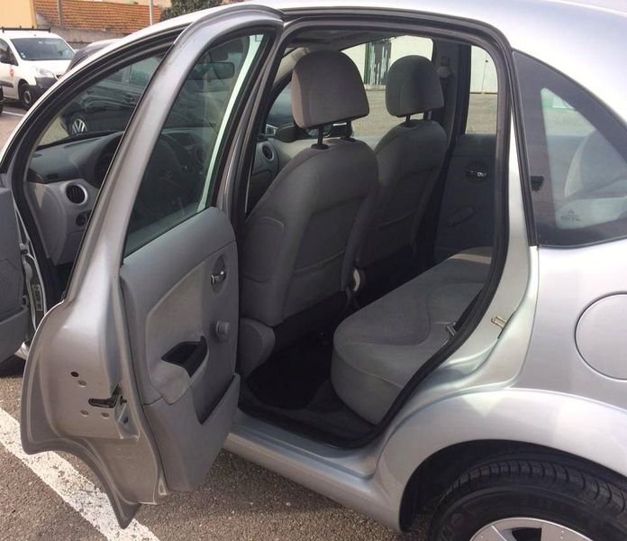 Citroën C3 • 2006 • 80,000 km 4