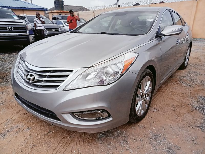 Hyundai Azera • 2012 • 32 km 1