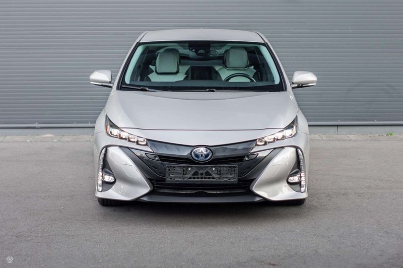 Toyota Prius • 2017 • 144,500 km 1