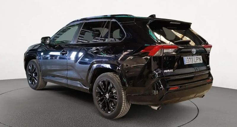 Toyota RAV4 • 2021 • 45,778 km 3