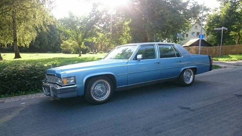 Cadillac Fleetwood • 1977 • 58,000 km 1
