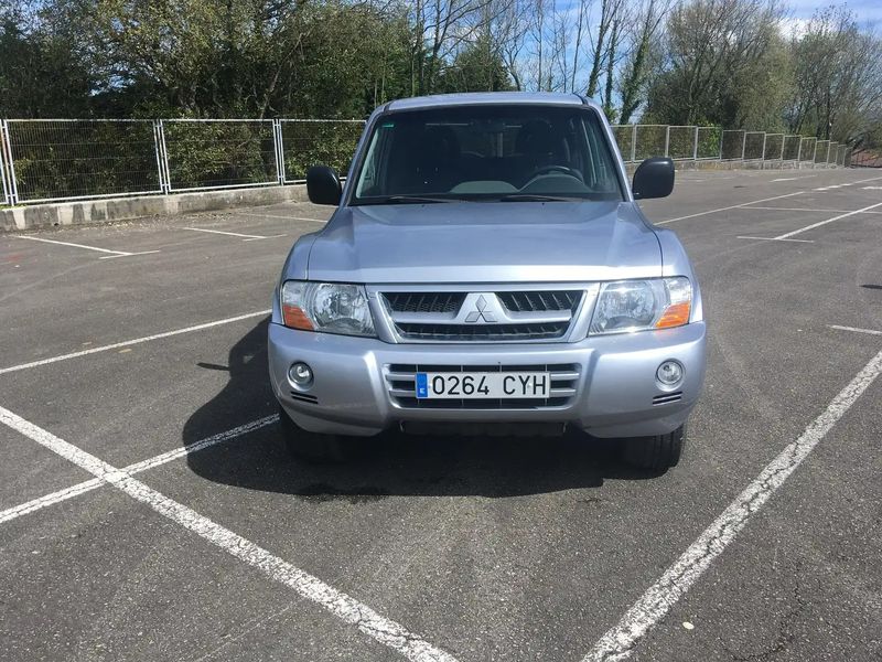 Mitsubishi Montero • 2006 • 82,000 km 1
