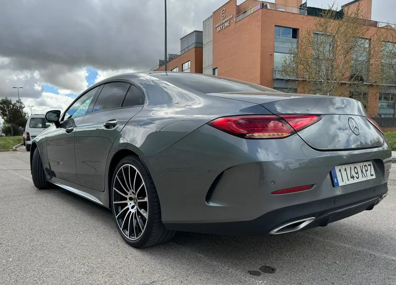 Mercedes-Benz E • 2018 • 55,000 km 3