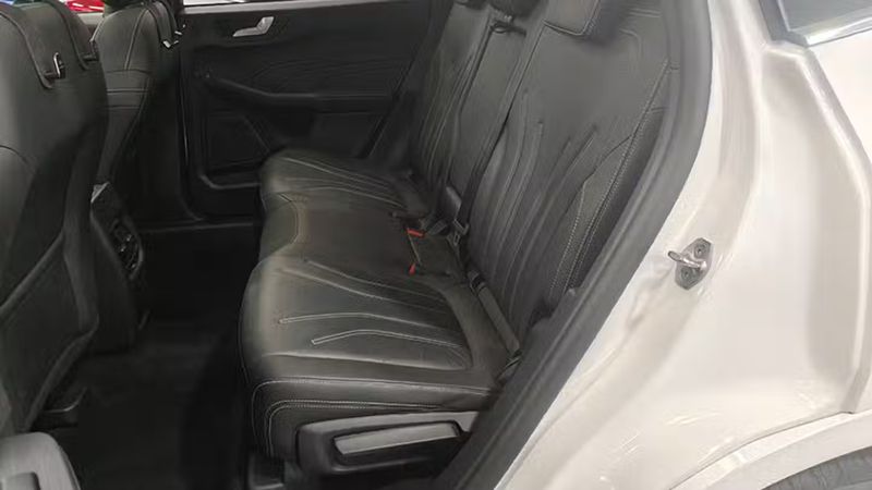 Ford Kuga • 2023 • 39,065 km 5