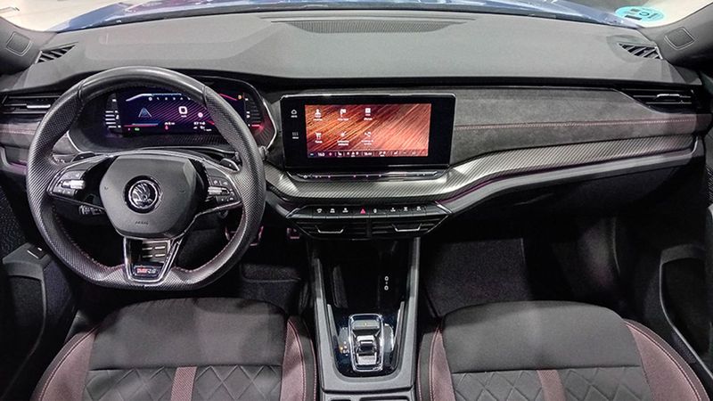 Škoda Octavia • 2021 • 22,413 km 5