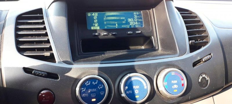 Mitsubishi L200 • 2009 • 340,000 km 4