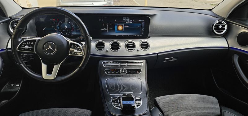 Mercedes-Benz E • 2019 • 123,500 km 16