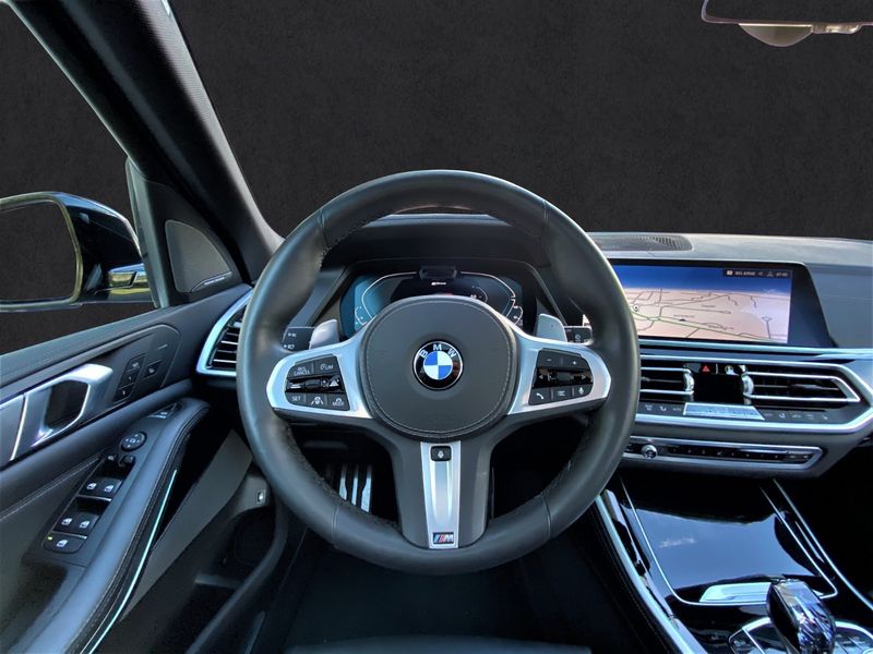 BMW X5 • 2019 • 20,900 km 12