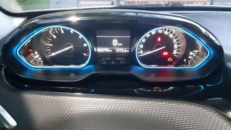 Peugeot 2008 • 2019 • 26,000 km 4