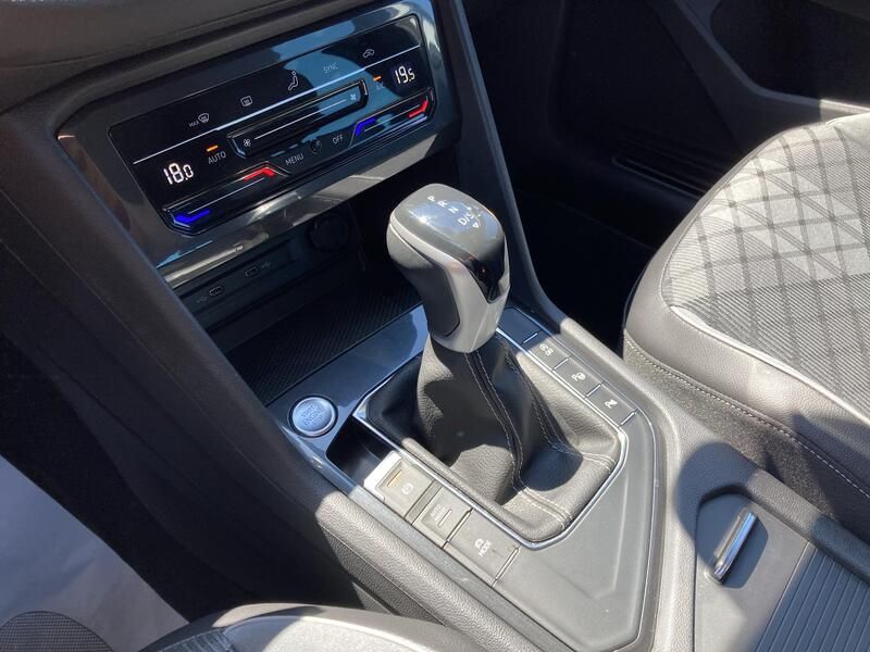 Volkswagen Tiguan • 2022 • 56,228 km 19