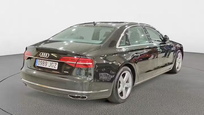 Audi A8 • 2015 • 84,345 km 1