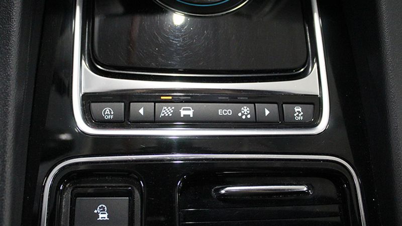 Jaguar F-Pace • 2019 • 86,784 km 26