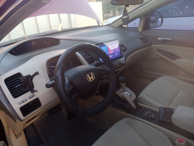 Honda Civic • 2008 • 201,000 km 7