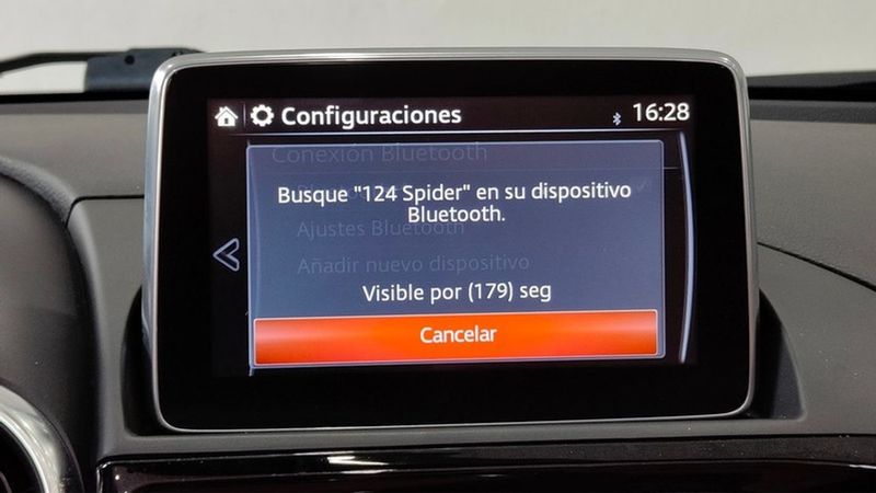 Fiat 124 Spider • 2018 • 38,900 km 17