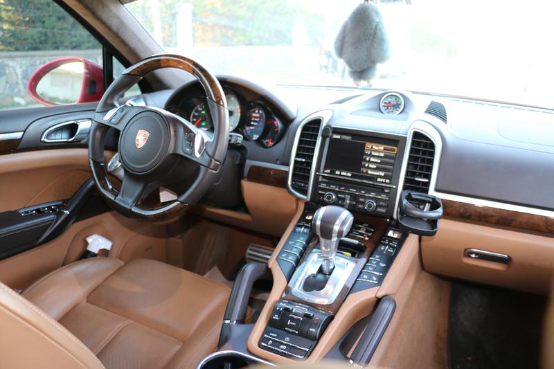 Porsche Cayenne • 2014 • 81,000 km 10