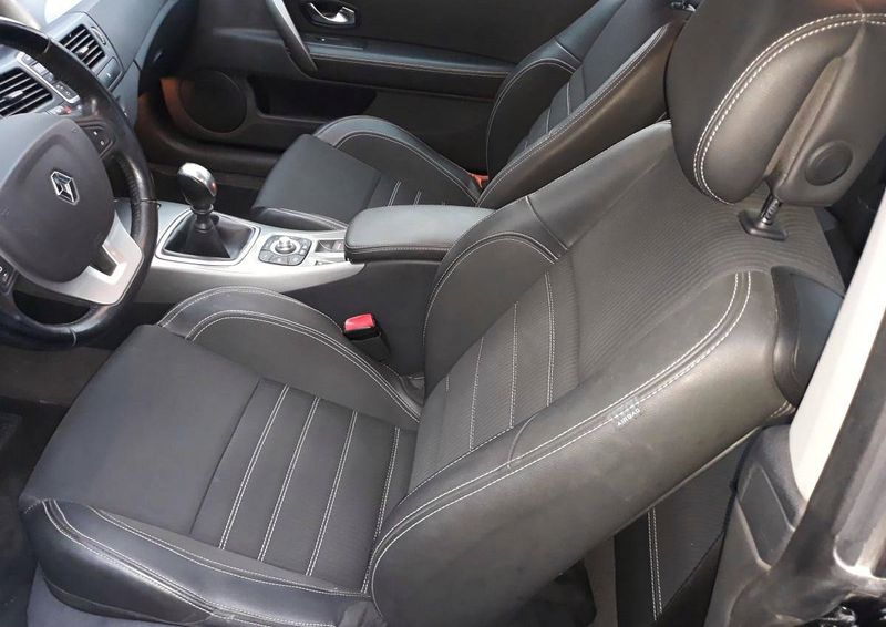 Renault Laguna • 2012 • 80,000 km 4