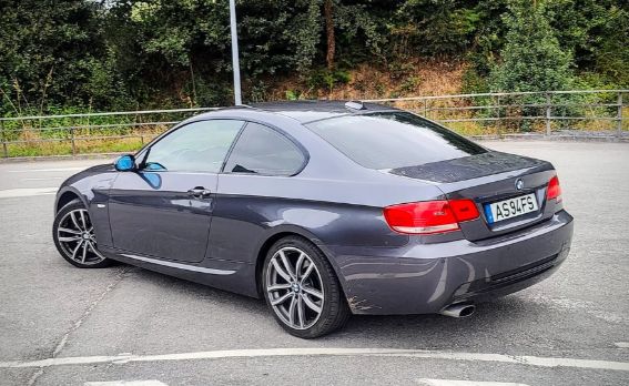 BMW 3 Series • 2009 • 199,000 km 4