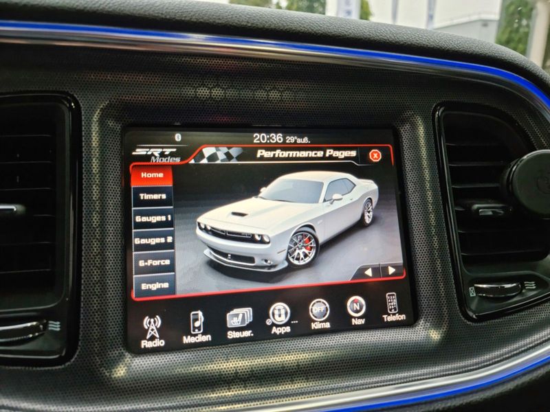 Dodge Challenger • 2015 • 66,700 km 5