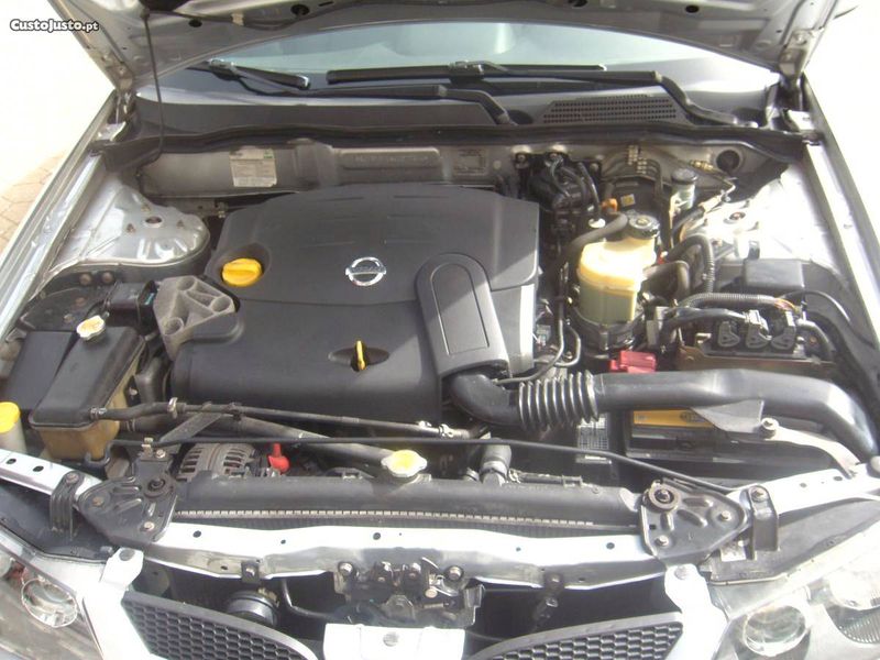 Nissan Almera • 2006 • 170,000 km 3