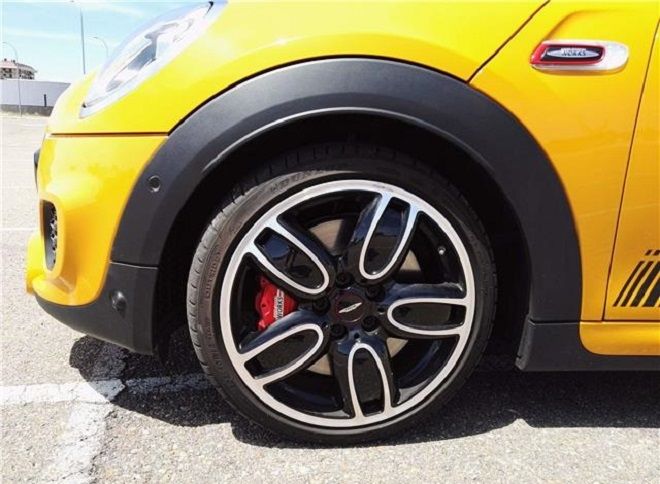 MINI Cooper • 2016 • 81,000 km 2