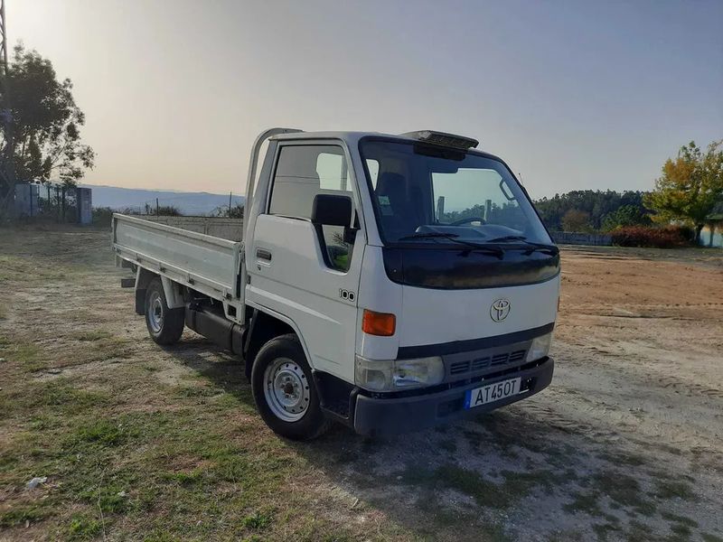 Toyota Dyna • 2000 • 137,200 km 3